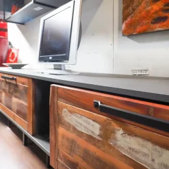 Parete attrezzata Parete soggiorno industrial e legno di Nuovi mondi collection in OFFERTA OUTLET