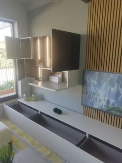 Parete attrezzata Parete at novamobili pronta consegna    di Novamobili scontata del 47%