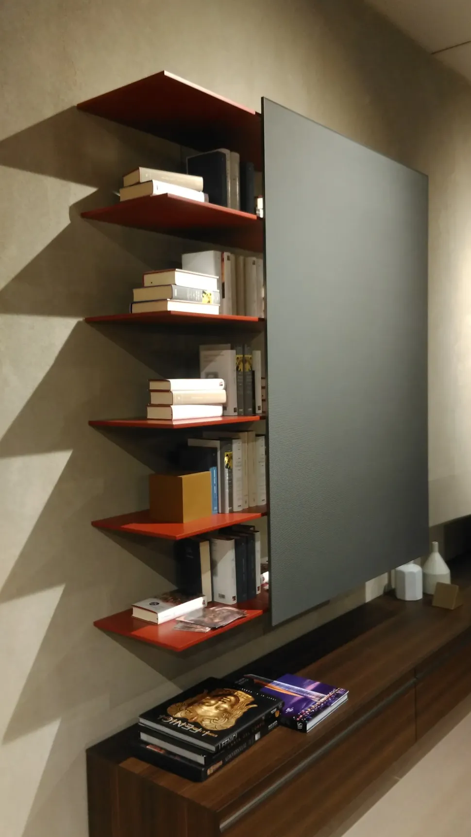 Parete attrezzata Password Molteni & c in stile moderna a prezzo scontato