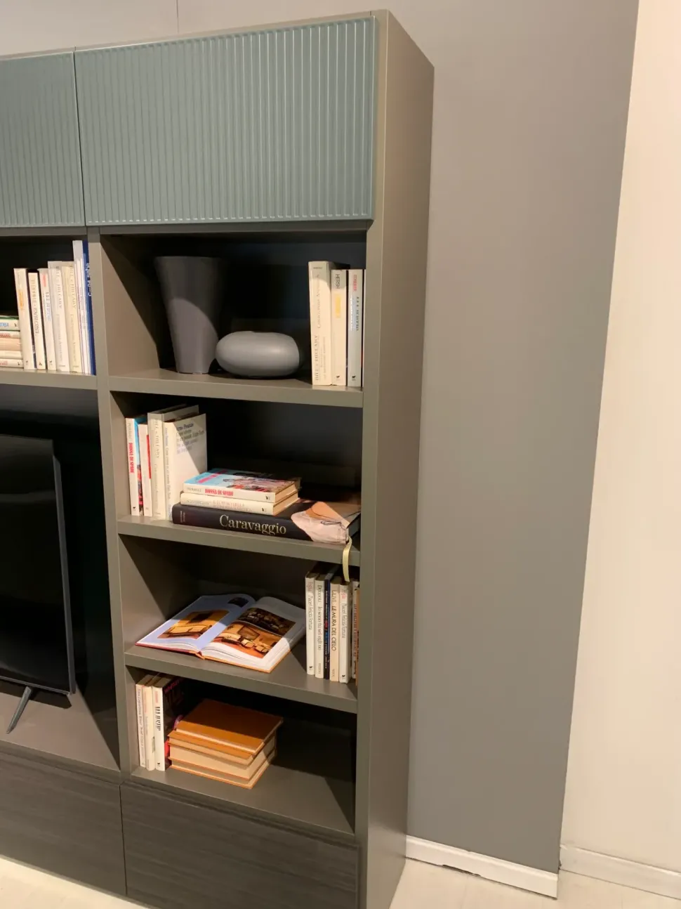 Parete attrezzata Soggiorno eucalipto di Novamobili scontata del 30%