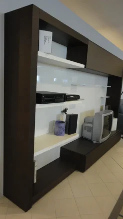 Parete attrezzata Spazio e forma Falma italia in stile moderno a prezzo scontato