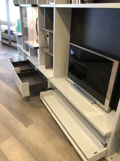 Parete attrezzata Wall system del brand Poliform con uno sconto esclusivo