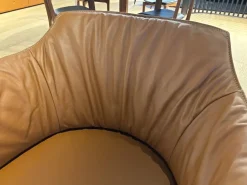 Poltrona con seduta fissa Archibald Poltrona frau in Offerta Outlet approfittane ora!