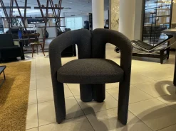 Poltrona con seduta fissa 562 dudet Cassina a prezzo scontato