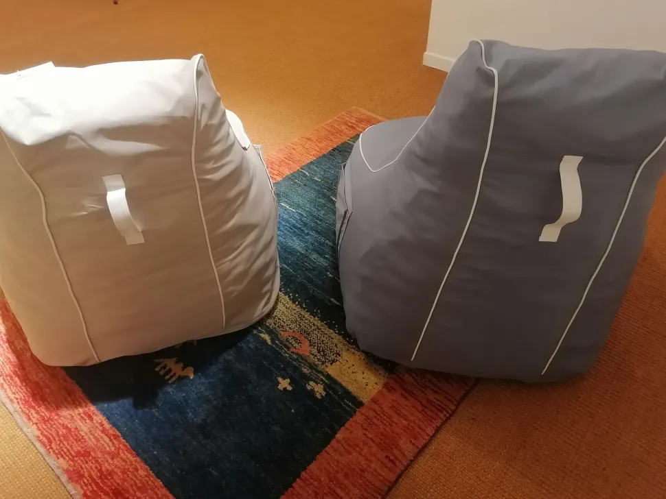 Poltrona in stile design Fatto La forma in Offerta Outlet