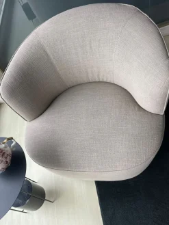 Poltrona in stile moderna Elain Molteni & c in Offerta Outlet