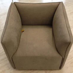 Poltrona in Tessuto Poltroncina in tessuto kubik le comfort Le comfort a prezzo Outlet