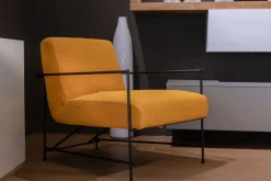 Poltrona modello Kyo Ditre italia ad un prezzo vantaggioso