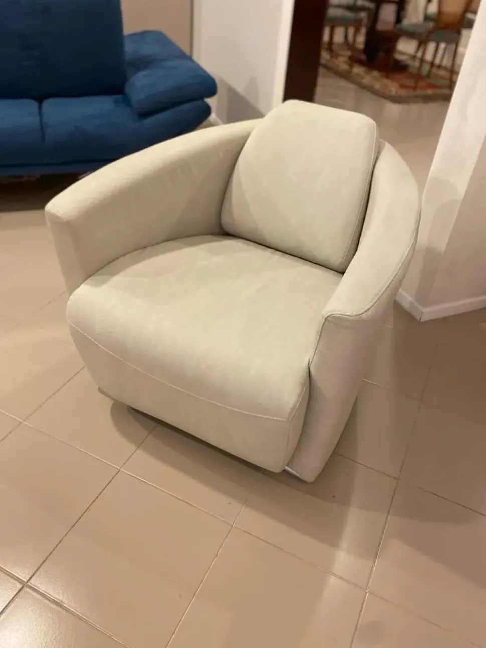 Poltroncina in stile design modello Carmen Artigianale a prezzo scontato
