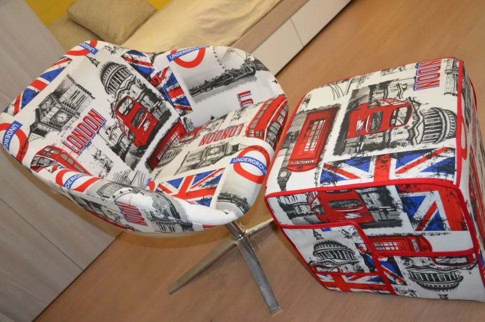 Poltroncina in stile moderno modello Citymap Target point a prezzo scontato