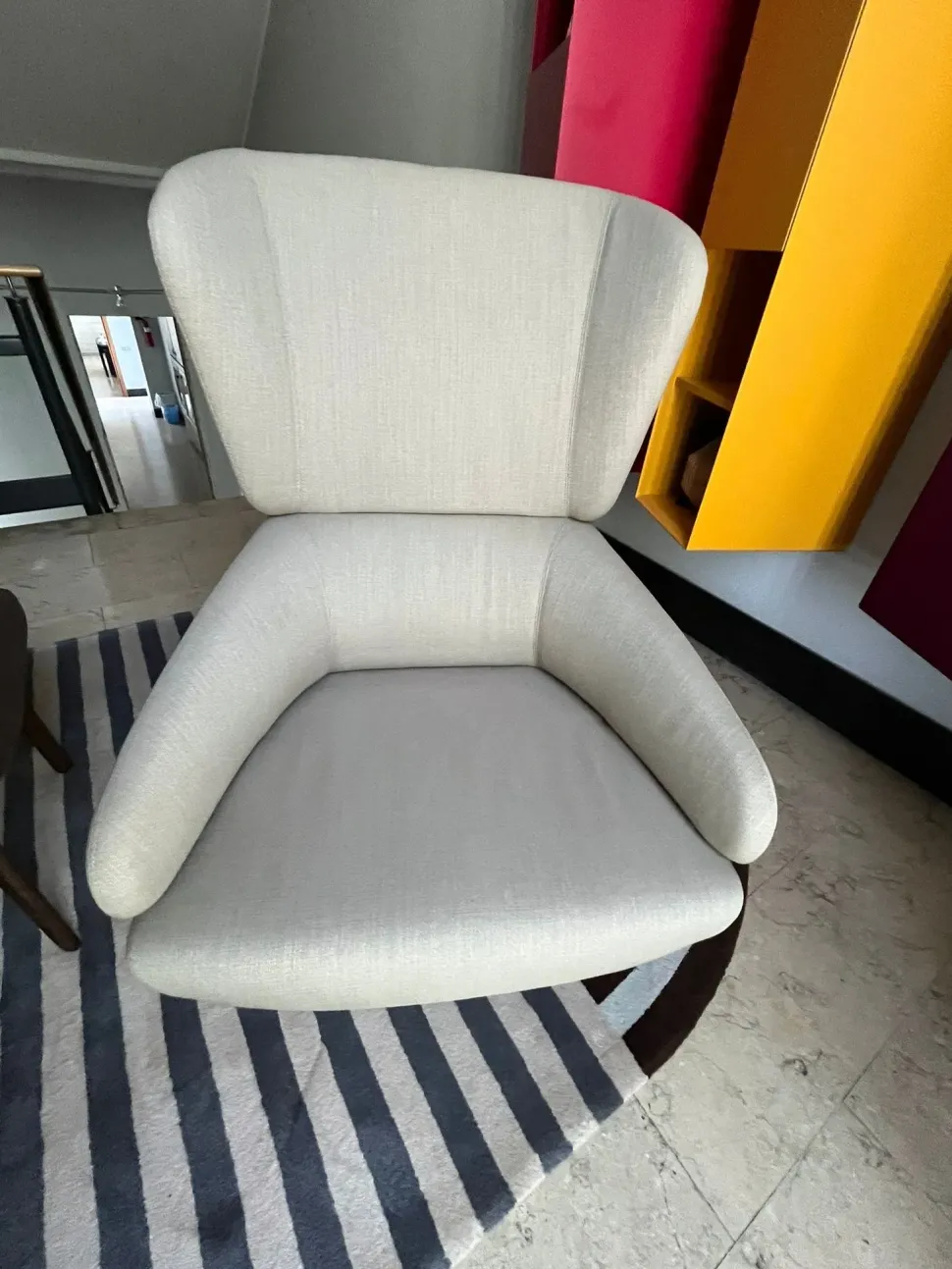 Poltroncina modello Cut swivel Ditre italia in Tessuto a prezzo Outlet