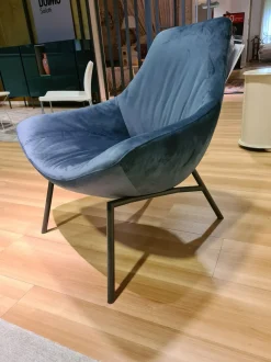 Poltroncina modello Thelma Doimo salotti in Tessuto a prezzo scontato