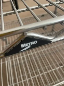 Porta tv per il living modello Carrello in metallo metro joint di Maxalto scontato