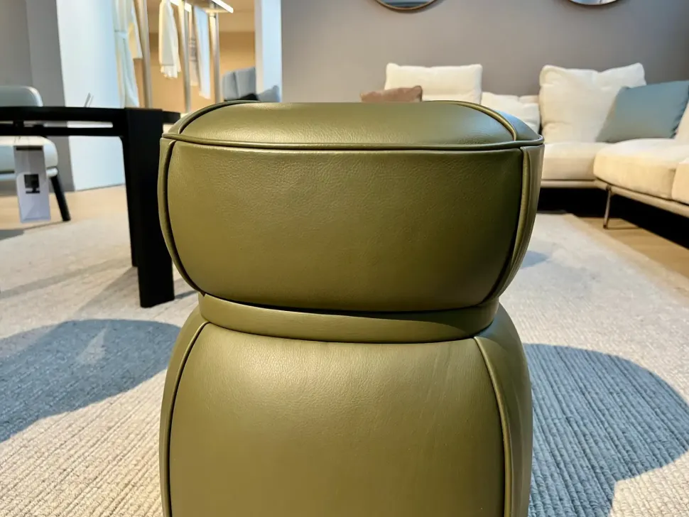 Pouf modello Leplì design Poltrona frau a PREZZI OUTLET