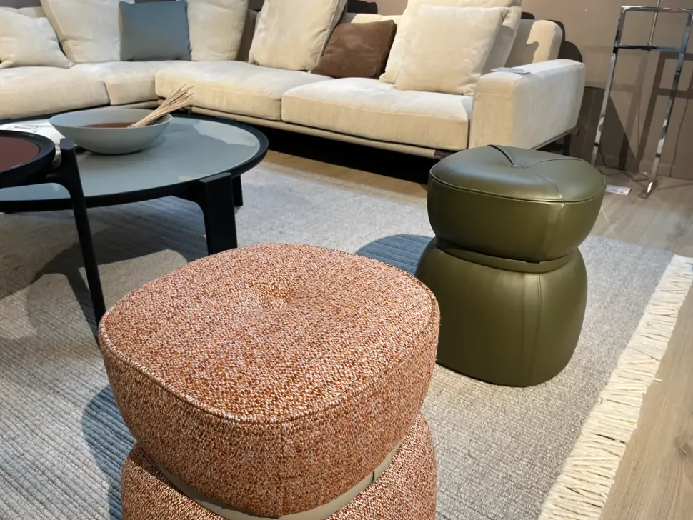 Pouf modello Leplì design Poltrona frau a PREZZI OUTLET