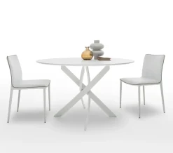 Progettista interni: Tavolo Barone Bontempi in vetro ellittico, offerta outlet.