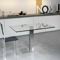 Richiedi il prezzo riservato per il Tavolo Elvis di Cattelan Italia.