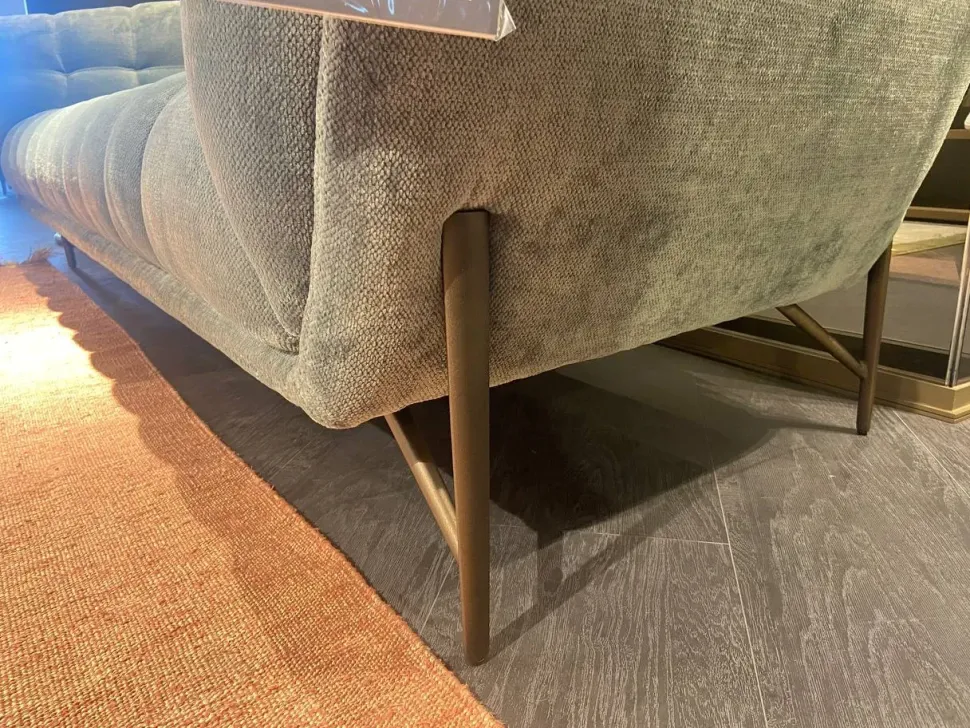 Richiedi il prezzo riservato del divano Lineare Liberty Calia nella fotografia