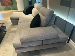 Richiedi ora il prezzo del divano Con penisola Toby wing Calia nella fotografia