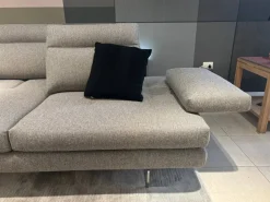 Richiedi ora il prezzo del divano Con penisola Toby wing Calia nella fotografia