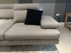 Richiedi ora il prezzo del divano Con penisola Toby wing Calia nella fotografia