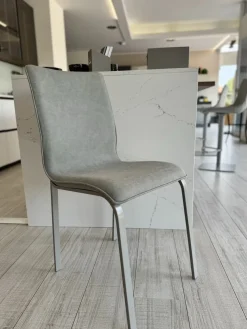 Scopri il prezzo del tavolo Enea Target point