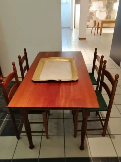 Scopri il Tavolo Riva 1920 con 4 sedie, prezzo OUTLET -55%!