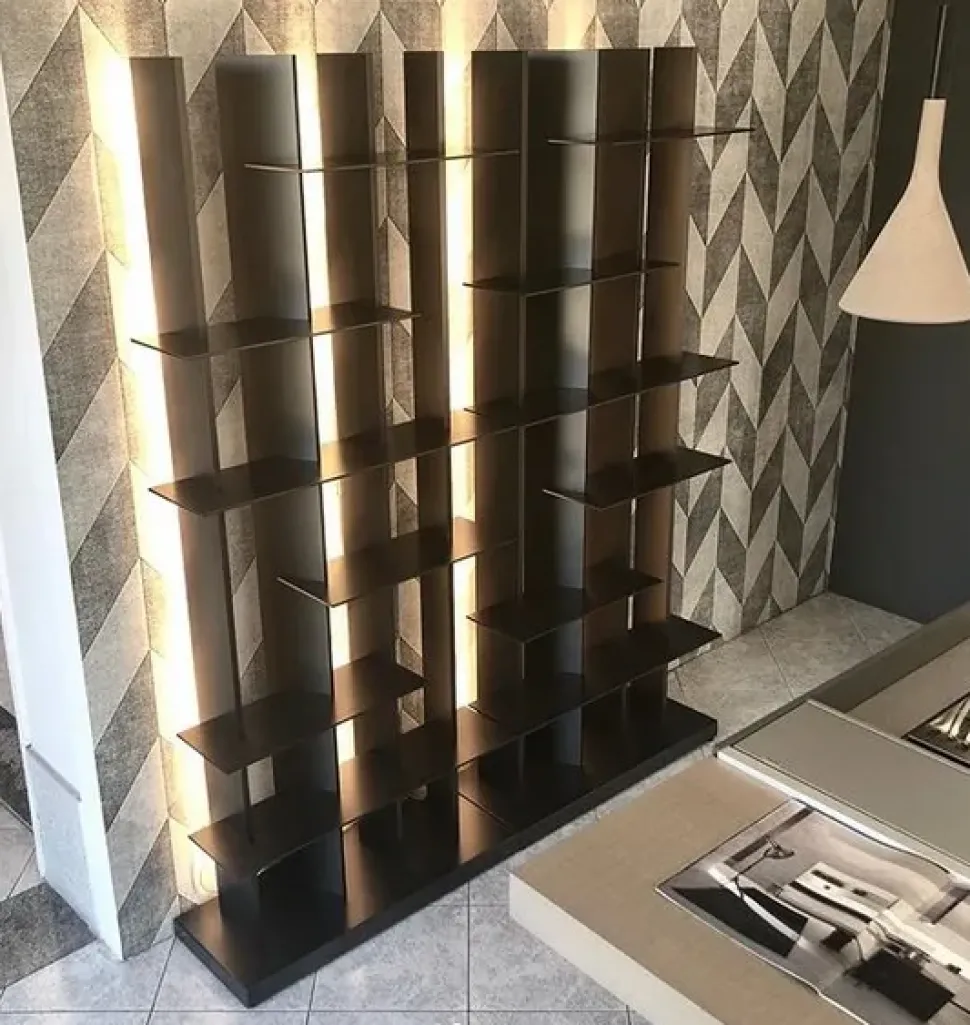 Scopri la libreria Flou in metallo in Offerta Outlet: Cclight!