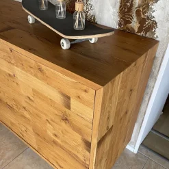 Scopri la Madia Prura di Artigianale in stile moderno scontata -62%!