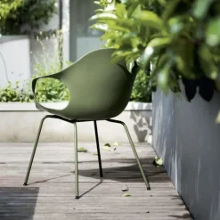 Scopri la sedia Elephant di Kristalia, ora con uno sconto del 30%.