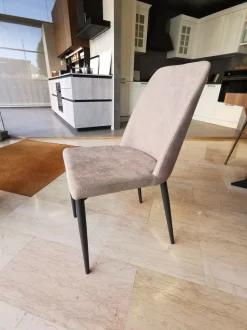 Scopri la sedia poltroncina Margie di Friulsedie a prezzo scontato!