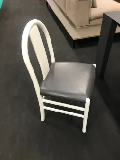 Scopri la sedia Thalia di Tisettanta in OFFERTA OUTLET con -50%! Un must per ogni progettista interni!