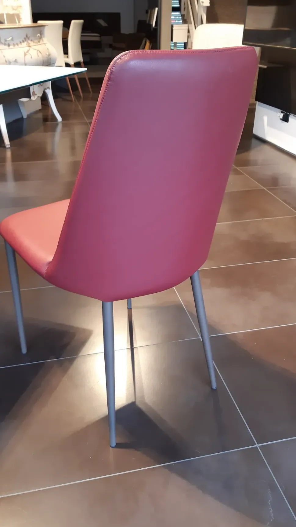 Sedia Branch da soggiorno realizzata in pelle scontata del 40%