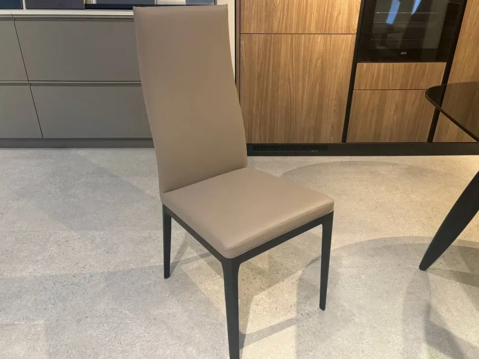 Sedia con schienale alto modello Angy alta a prezzo riservato