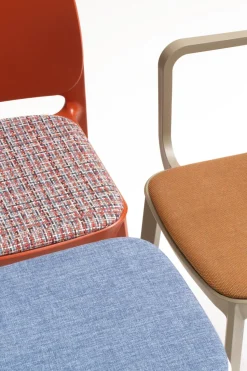 Sedia con schienale medio Tipa imbottita di Pointhouse in Offerta Outlet