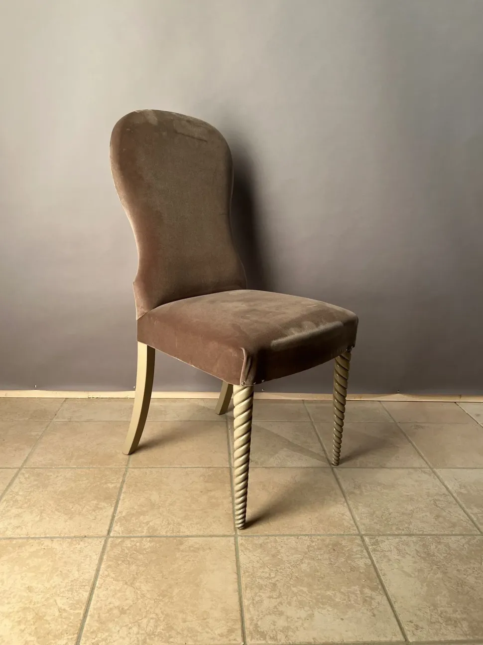 Sedia da soggiorno D107 con velluto di Marchetti SCONTATA 60%