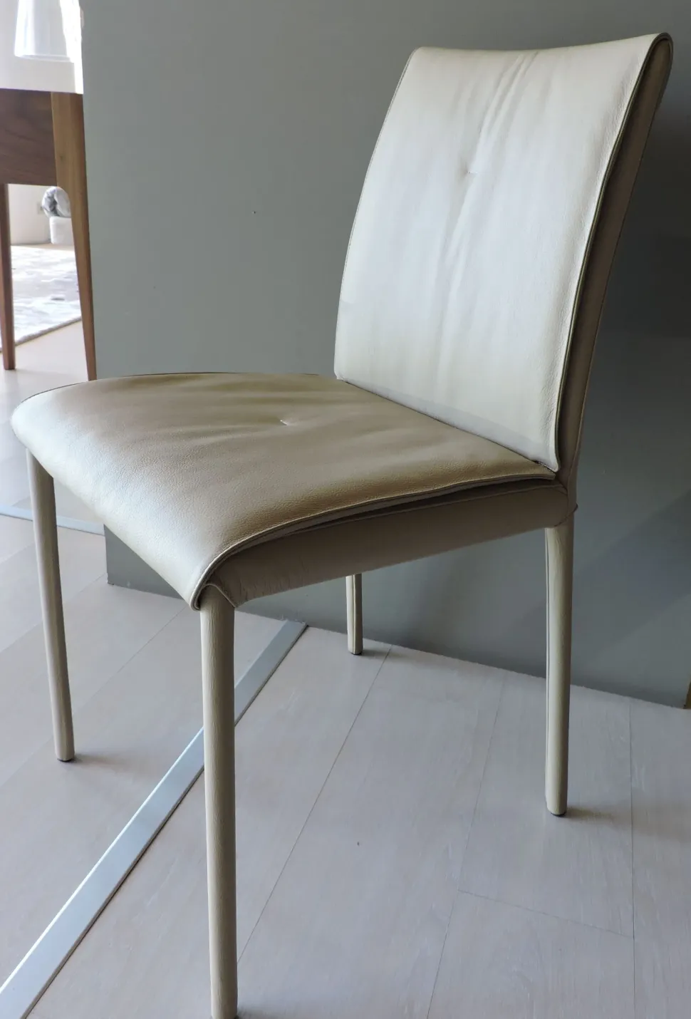 Sedia da soggiorno Kumari ap Artigianale a prezzo scontato