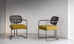 Sedia da soggiorno realizzata in tessuto Arno di Flou