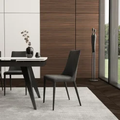 Sedia da soggiorno realizzata in tessuto Ely di Easyline