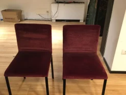 Sedia Dangla da soggiorno realizzata in tessuto scontata del 60%