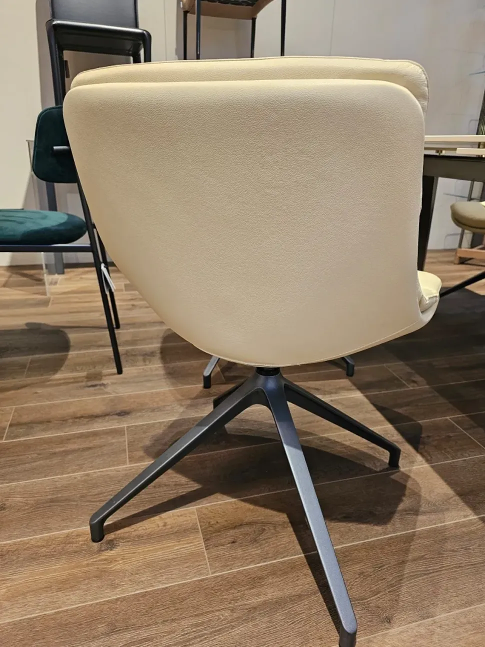 Sedia di Ozzio modello N.4 sveva per ufficio in offerta -30%