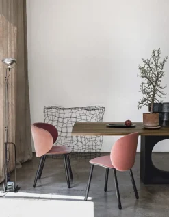 Sedia Dua * da soggiorno realizzata in tessuto scontata del 30%