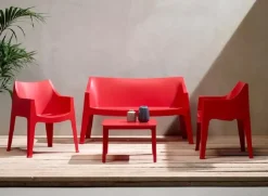 Sedia impilabile modello Coccolona a prezzo riservato