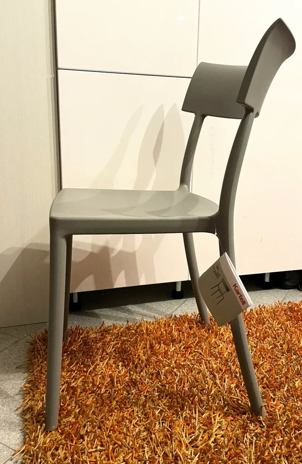 Sedia in plastica fissa Catwalk mat in offerta