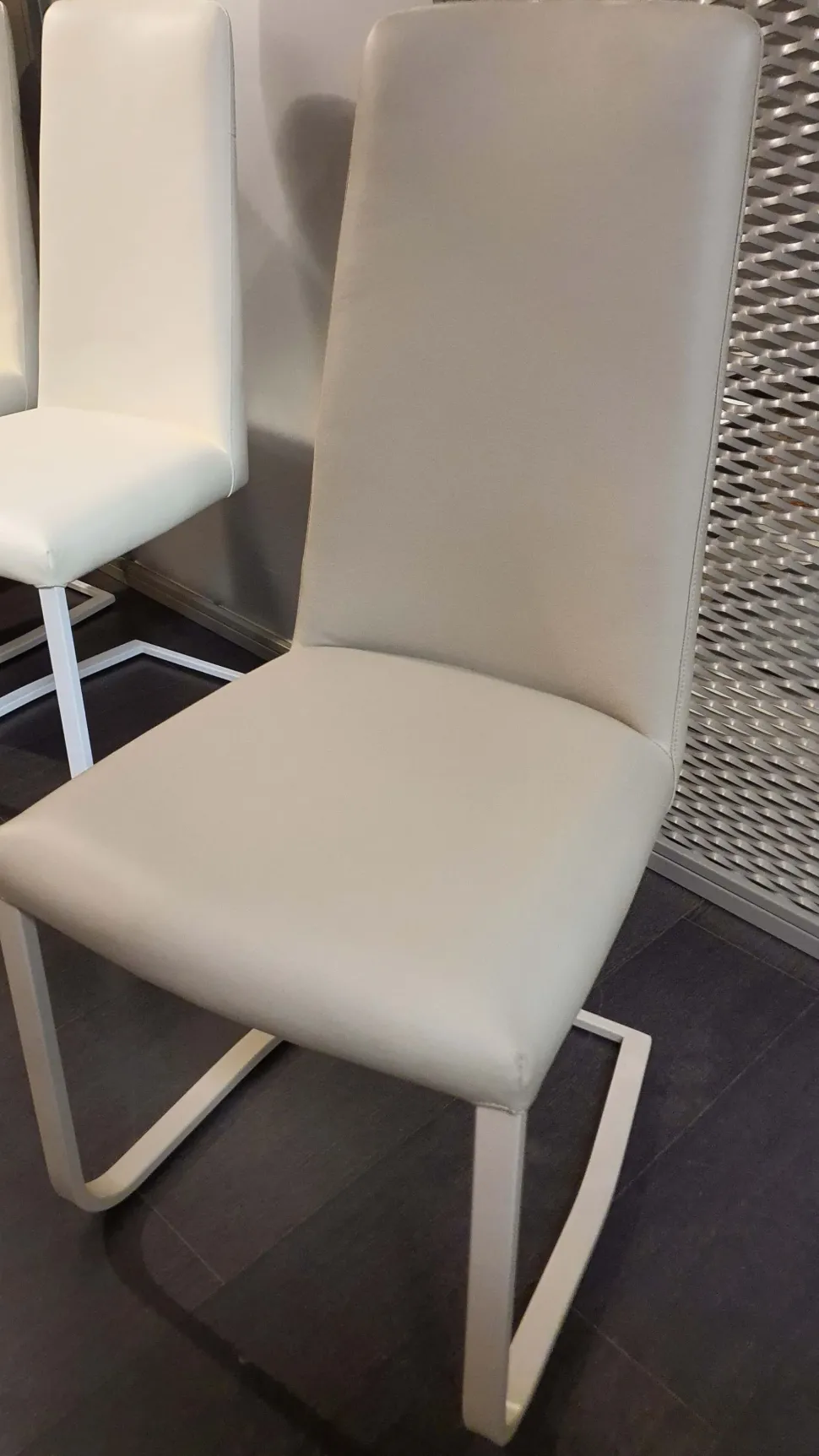 Sedia Jazz crema caffè Ozzio a prezzo scontato