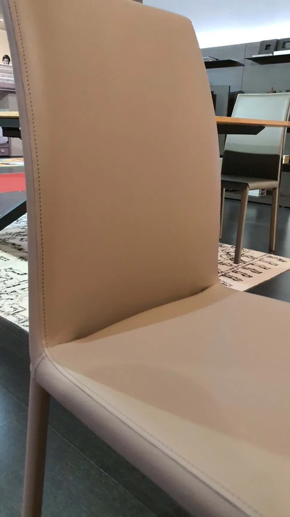 Sedia modello Caramel a marchio Ozzio scontata del 74%