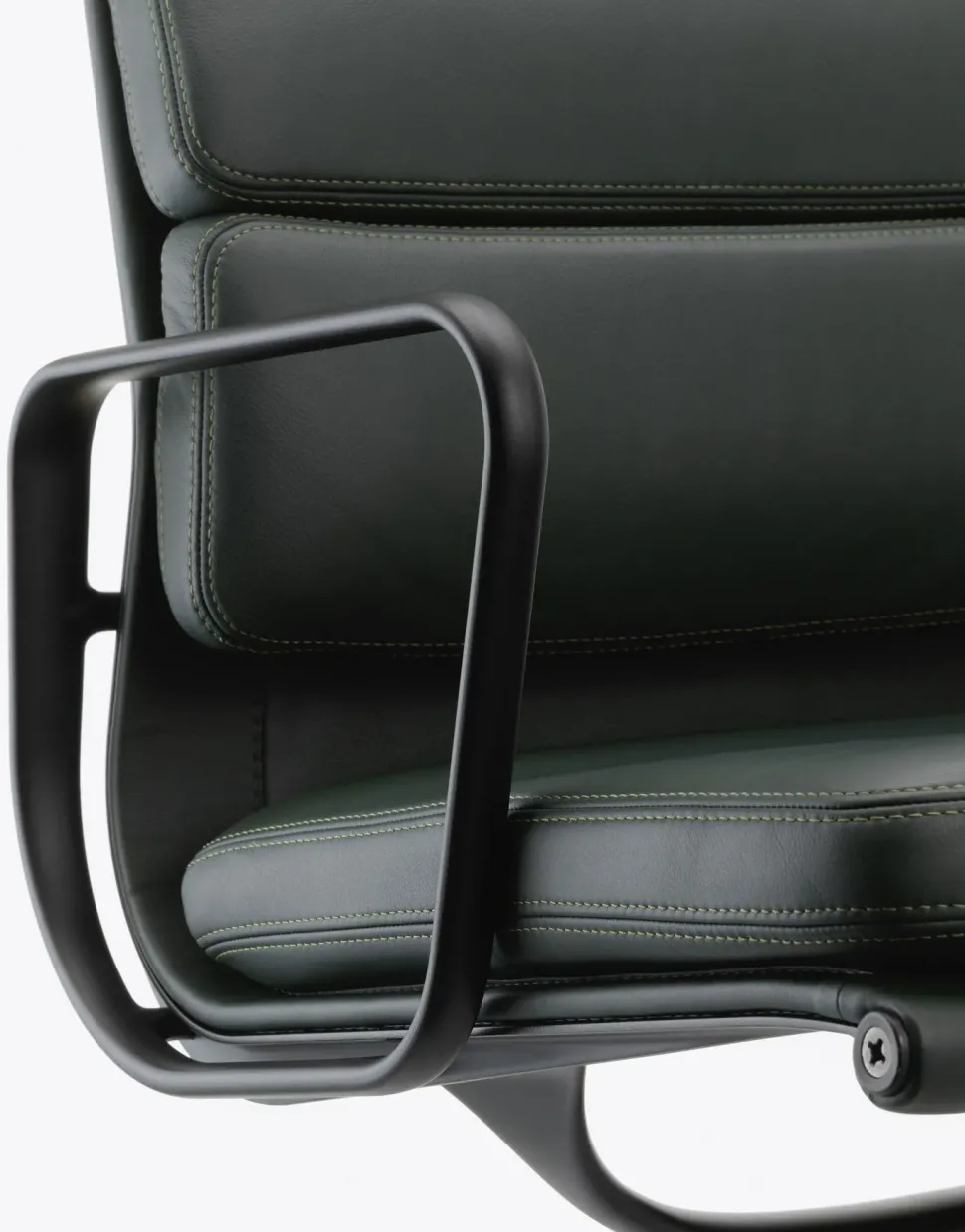 Sedia modello Ea 217 regolabile in altezza di