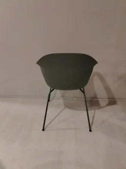 Sedia modello Elephantino a marchio Kristalia scontata del 22%