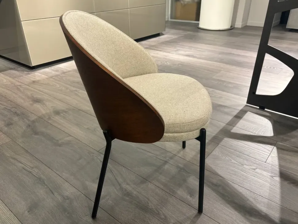 Sedia modello Lf di Collezione esclusiva: richiedi il prezzo