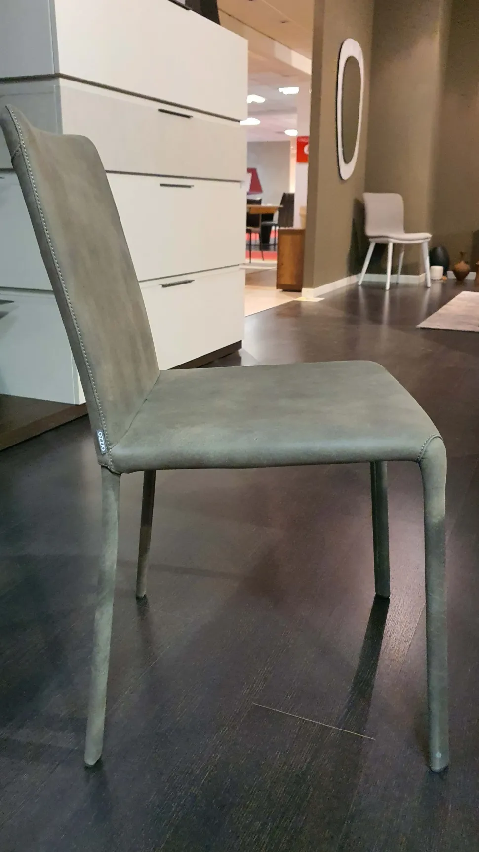 Sedia modello Lunette nabuk da soggiorno di Ozzio -77%